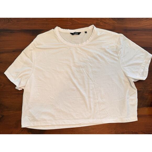 Cuts Brand Almost Friday Tee Cropped in White Revolve Size XL Jersey Tee NWOT - Picture 2 of 12